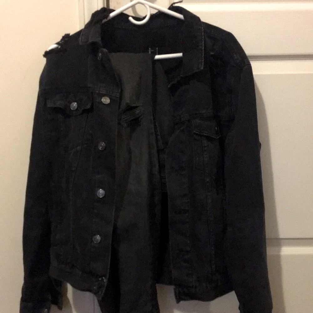 Blk jean jacket and pants to match